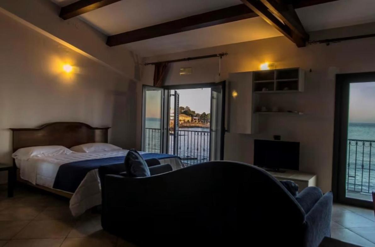 B&B Capomulini Eksteriør bilde